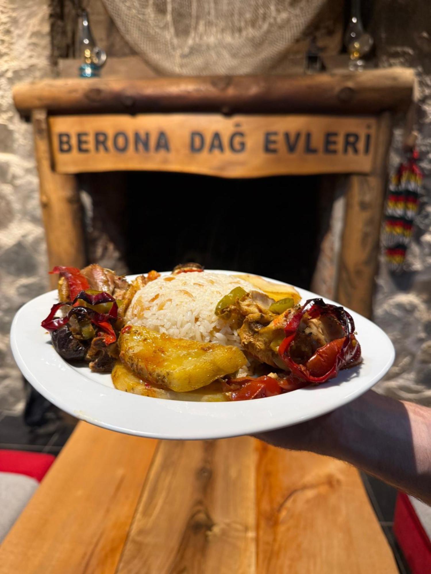 Berona Dag Evleri Çamlıhemşin Exterior foto
